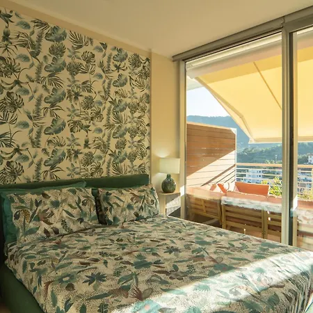 5 Minutes From The Beaches Relax By The Pool Apartment